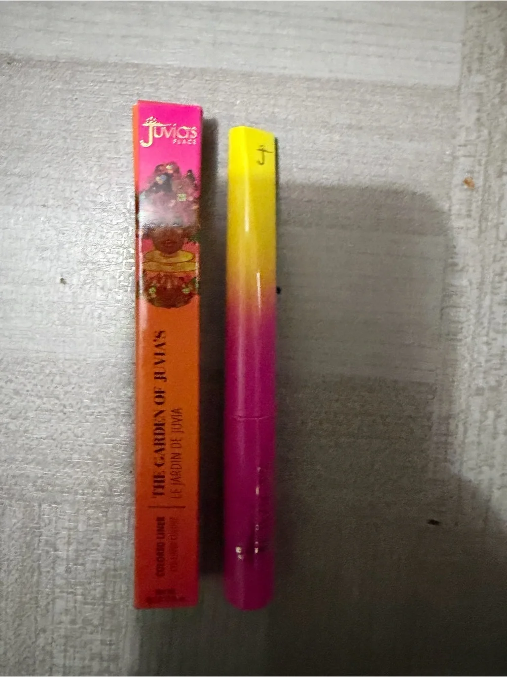 Juvias Place The Garden of Juvias living Coral NIB